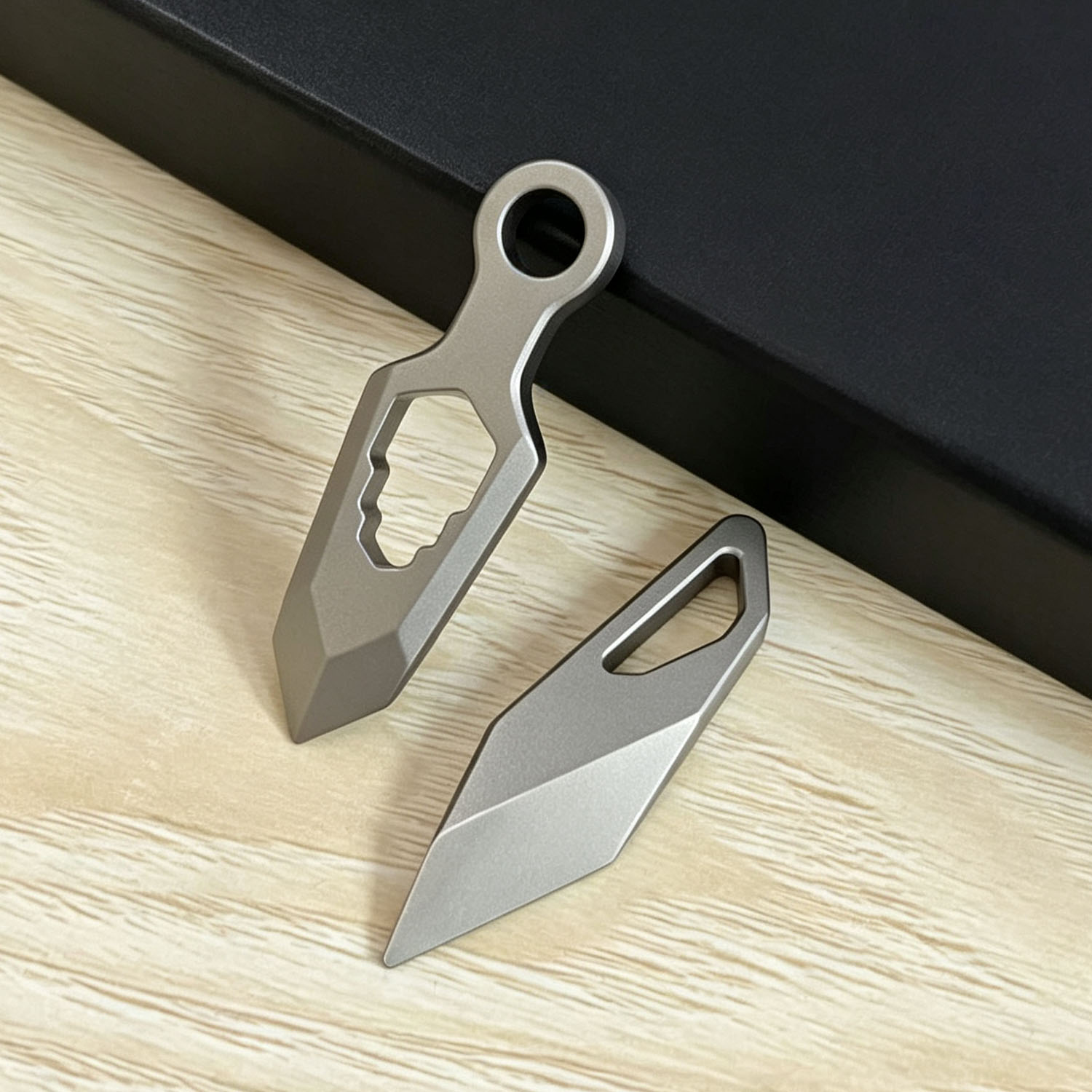 Portable Titanium Alloy 2Pcs E - Edc Daily Carry recension och pris